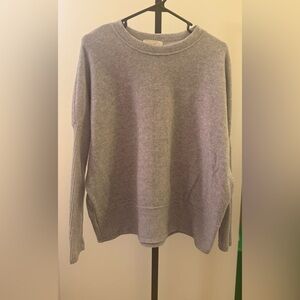 Zenana Outfitters Heather Gray Top
